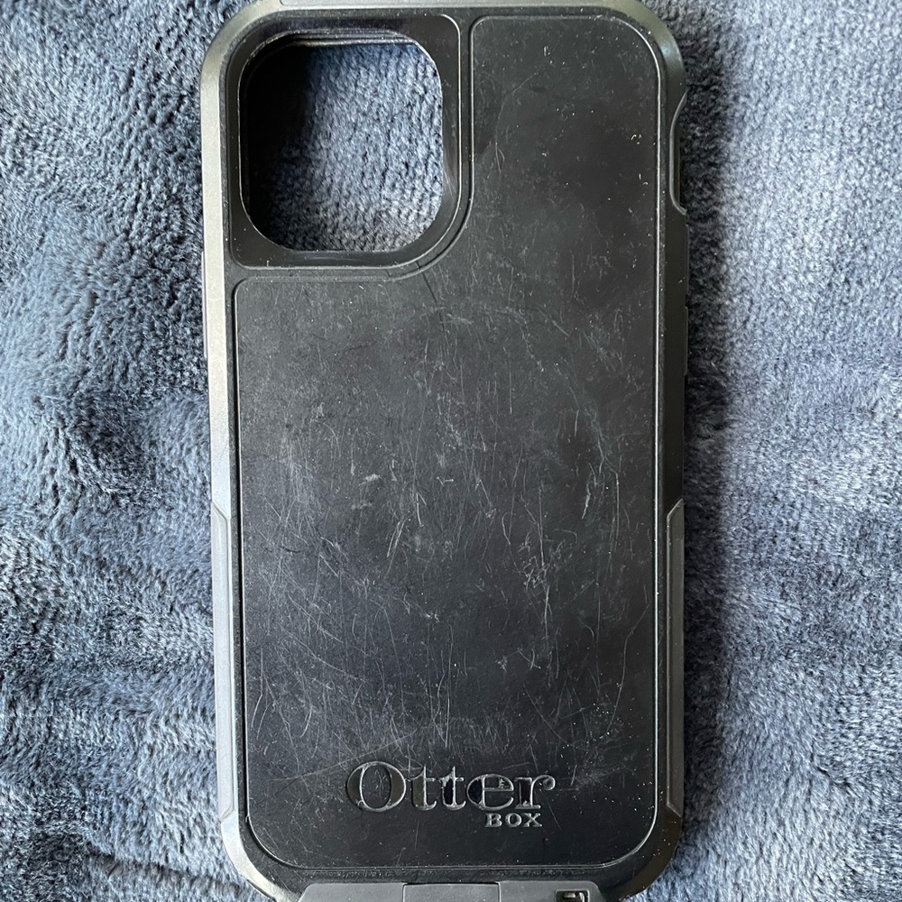 Otterbox MagSafe IPhone 12 Case.